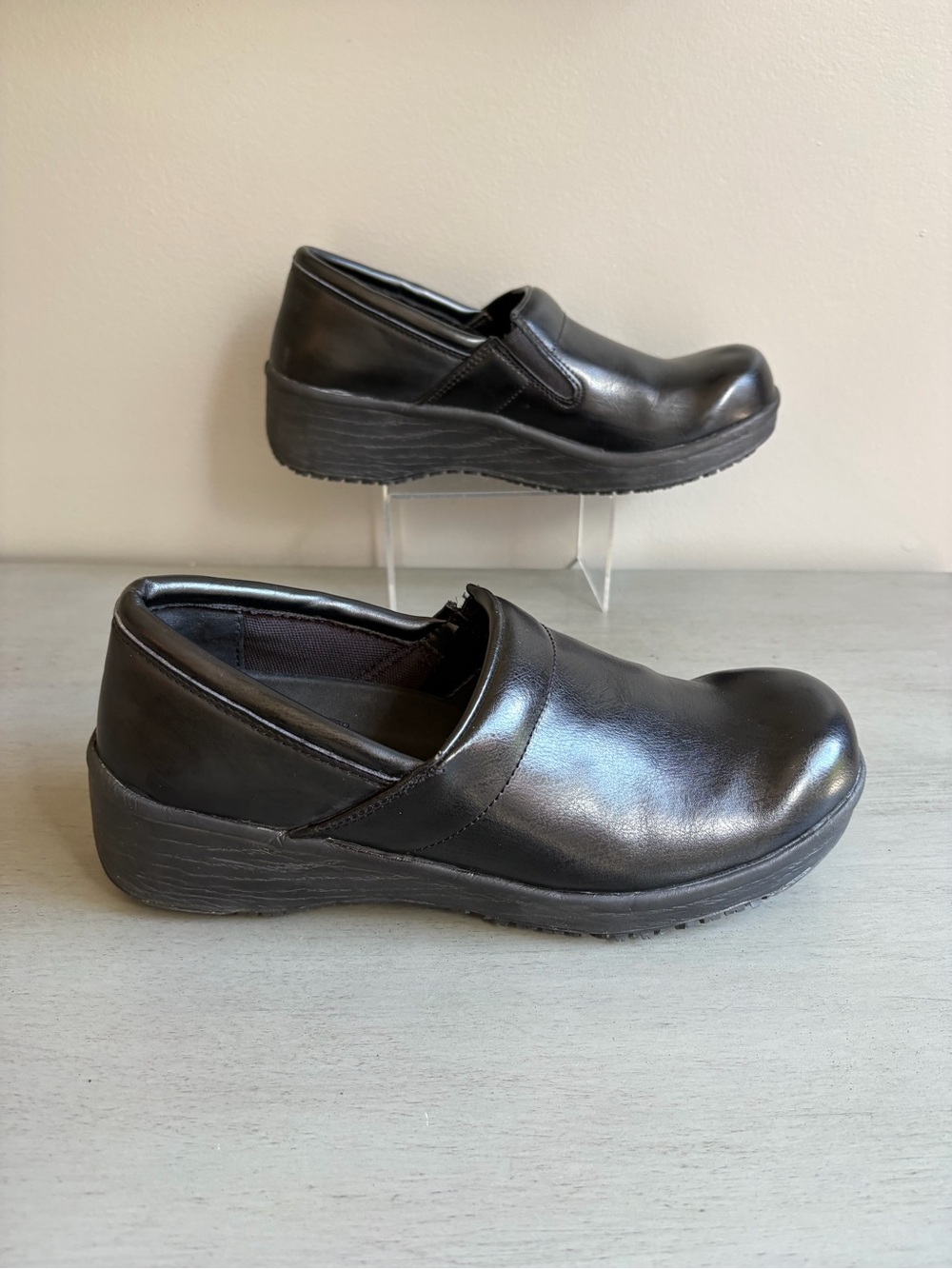 TredSafe Leather Black Comfort Clogs Oil Spill Resistant Work Shoes Women 10 - Picture 9 of 14